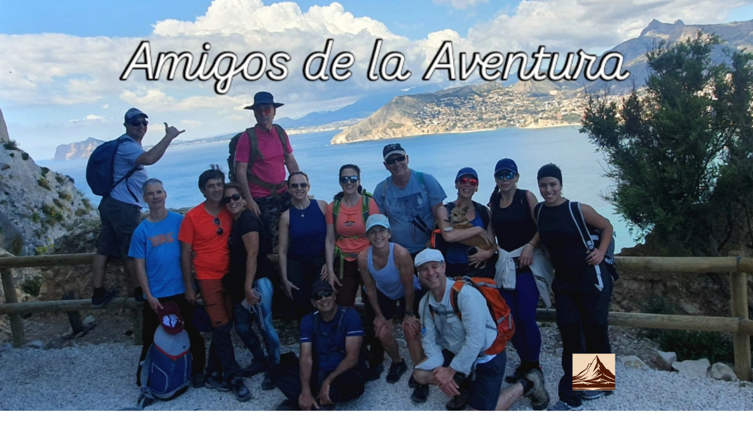 grupo amigos de la aventura en el parque natural del peñon de ifach